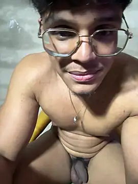 max__4vc Webcam-Show