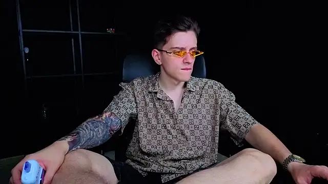 FelixStarkk – Naživo XXX chat