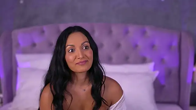 NovaDiamond Chat XXX live