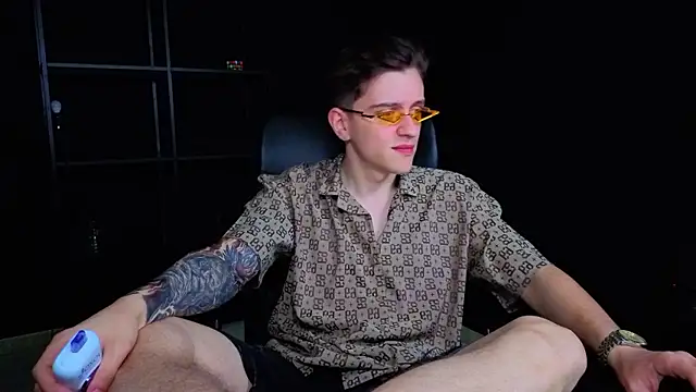 Czat XXX na żywo – FelixStarkk