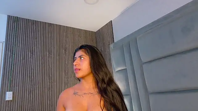 ScarletJons Adlı Modelin Canlı XXX Sohbeti