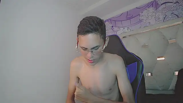 Živý XXX chat Asher_athlets