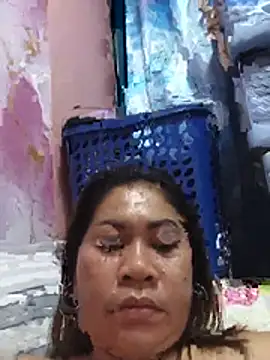SweetChubbyMommy_02's Live XXX Chat