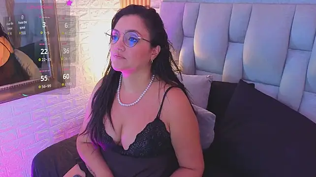 Chat +18 de AndreinaLopezz ao vivo