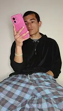 Thick_Cock 现场XXX聊天