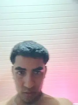 Tommy_BigHotn Webbikameraesitys