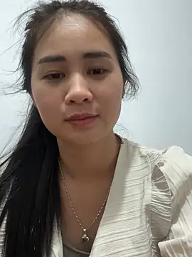 Chat XXX en directo de LittleSun_