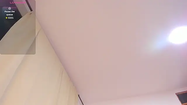 Kylie2211's Live XXX Chat