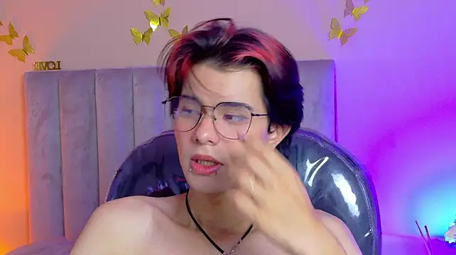 Chat XXX en directo de Derek_Sinn