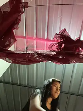 AryiroのライブXXXチャット