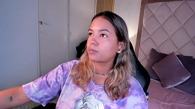 Chat +18 de dulce_lyraa1 ao vivo