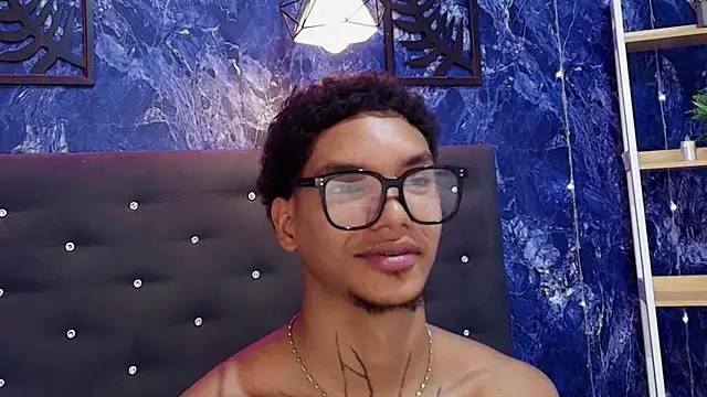Chat XXX ao vivo de kai_storm77