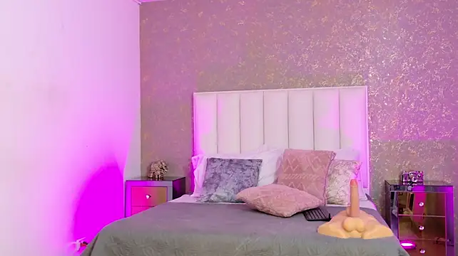 AmyRider_ Adlı Modelin Canlı XXX Sohbeti
