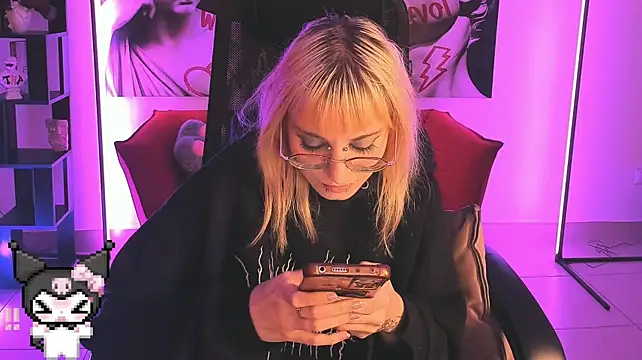 ReminaMeow's Live XXX Chat