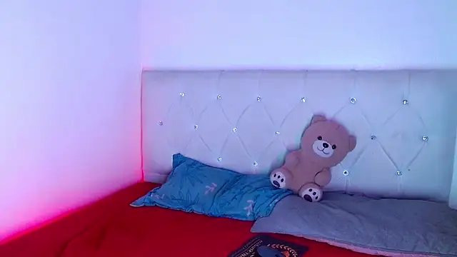 Angel_foxc13 在線直播表演