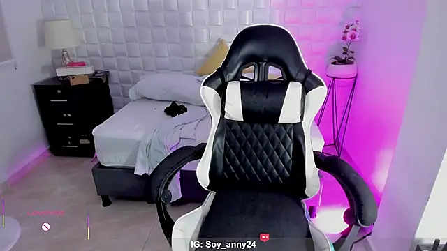 anny_rouse24 Chat XXX live