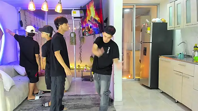 แชท XXX สดของ Houseofwarrios