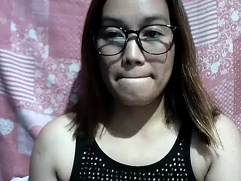 CreamyPussy30 网络视讯表演
