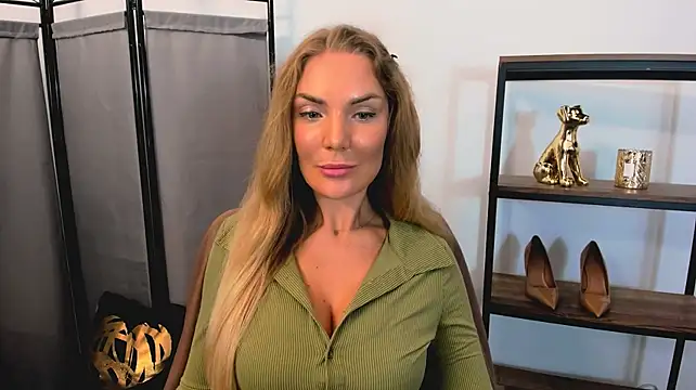 Chat +18 de AulloraHoney ao vivo