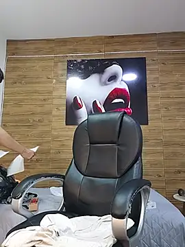 ivan_cooper live XXX chat