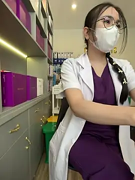 secretly_masturbating 现场XXX聊天