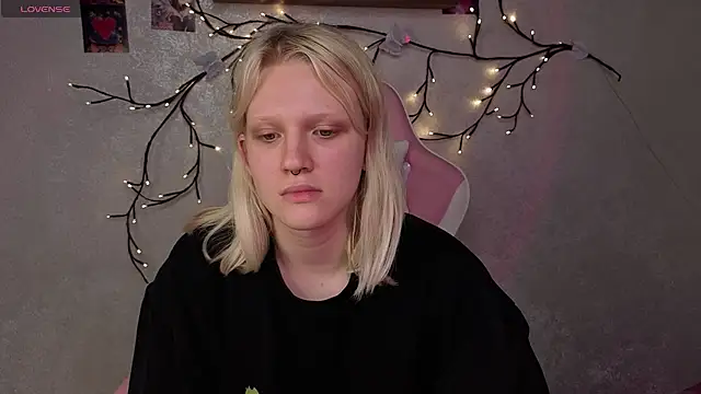 Lilly_Jhonass Live XXX-Chat