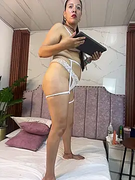 Samantta_606 Live XXX-Chat