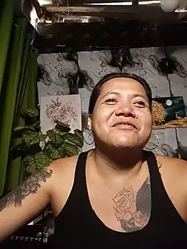 Chatroom XXX en direct de TabooSHOWgirl18