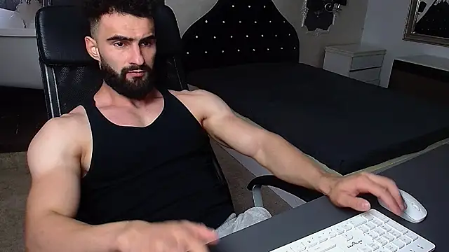 XXX chat uživo modela MicahLane