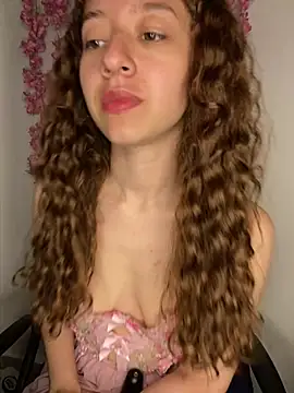 -rosi Adlı Modelin Canlı XXX Sohbeti