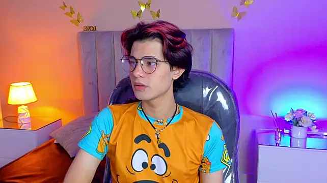 Chat XXX en directo de Derek_Sinn