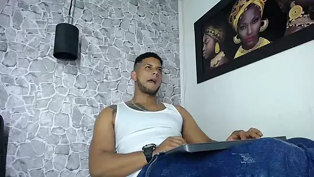 Chris_Dick23: онлайн-секс-чат