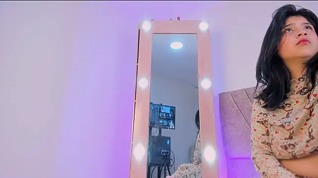 hannaa_cute Adlı Modelin Canlı XXX Sohbeti