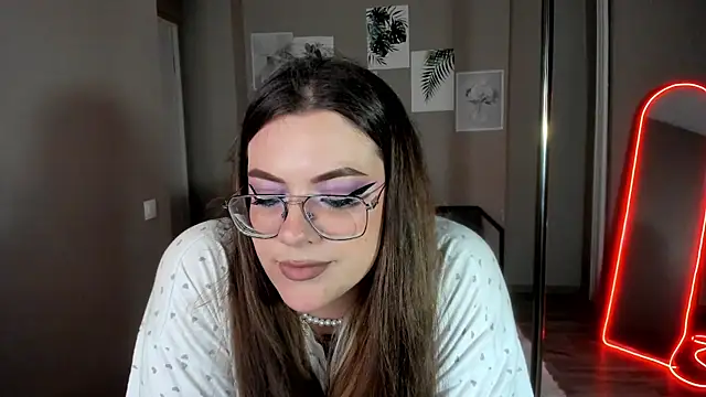 MiraTorson Chat XXX live