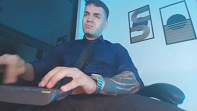 ALPHA_DOMINUS_ Adlı Modelin Canlı XXX Sohbeti