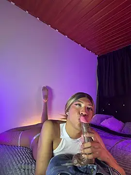 Andy_Blake_ Adlı Modelin Canlı XXX Sohbeti