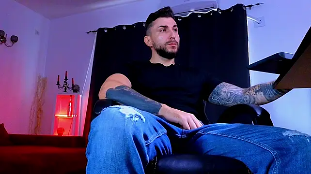 MightyAaron66 Webcam show