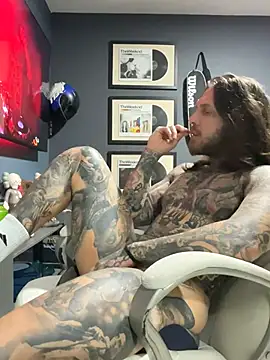 Živý XXX chat ThomasHells