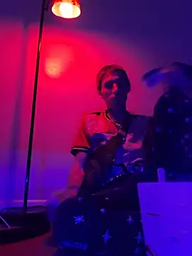 CamsWRLDのライブXXXチャット