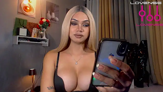 Lexi_ThunderFuck Pertunjukan Webcam