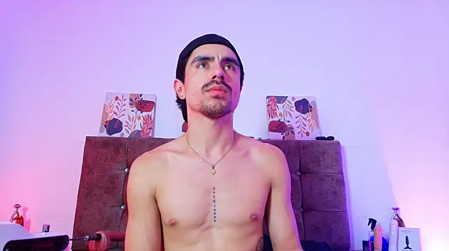 Ethan_Briggs_ Live XXX-chat