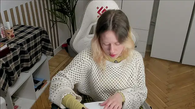 دردشة Silly__Milly الجنسية المباشرة