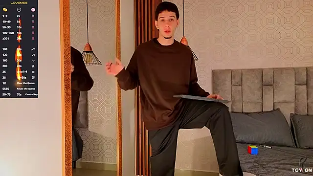 isaacblaze_'s Live XXX Chat