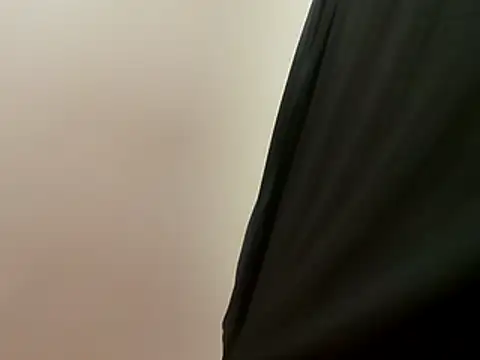 CrimsonQueen69 webkamerás műsora