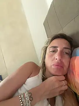 casalinga88's Live XXX Chat