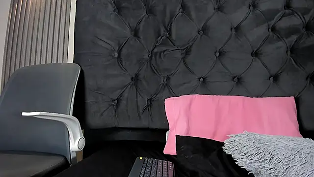 Alice_Jhons Chat XXX live