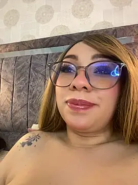 XXX chat uživo modela Baby_Angel15