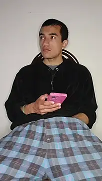 Chat XXX ao vivo de Thick_Cock