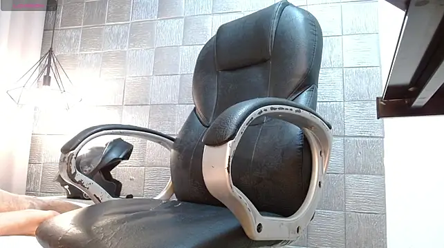 Živý XXX chat MykeCastle