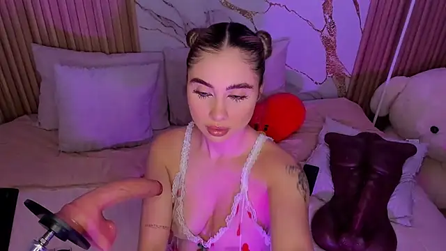 Chat XXX en directo de EmiilyHendriixx